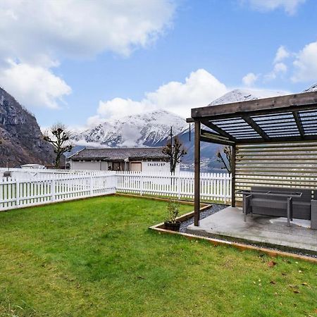 Trolltunga Living Villa Tyssedal Eksteriør bilde
